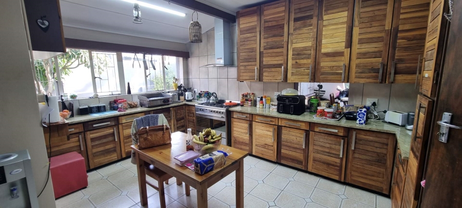 4 Bedroom Property for Sale in Mossel Bay Central Western Cape